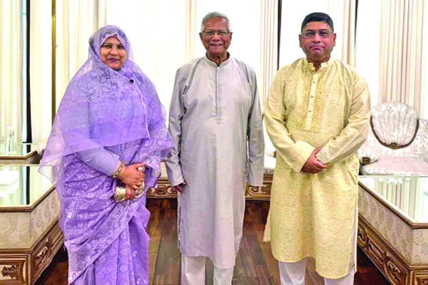 প্রধান উপদেষ্টার সঙ্গে সেনাপ্রধানের ঈদ শুভেচ্ছা বিনিময়