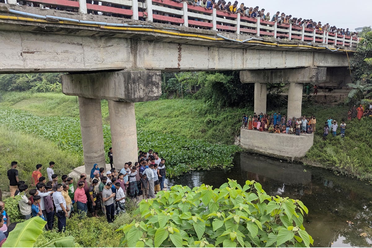 রাজবাড়ীতে চন্দনা নদী থেকে ইজিবাইক চালকের মরদেহ উদ্ধার