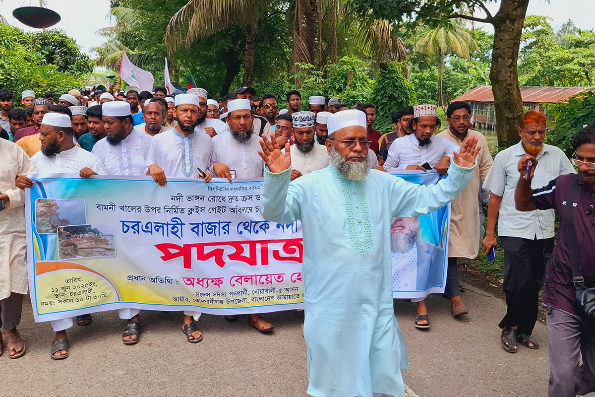 নোয়াখালীতে নদী ভাঙন রোধে ক্রসড্যাম নির্মাণ ও ব্লক স্থাপনের দাবি