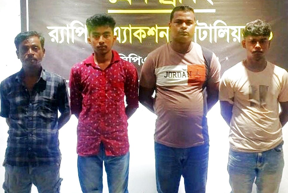সিলেটে বিদেশি মদসহ চার কারবারি আটক
