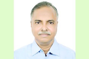 কোনো কিছুই নেই সরকারের নিয়ন্ত্রণে