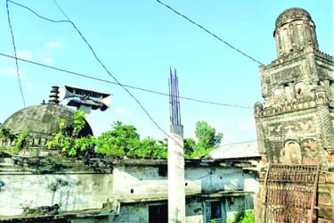 মোগল আমলের মসজিদ ও মঠ