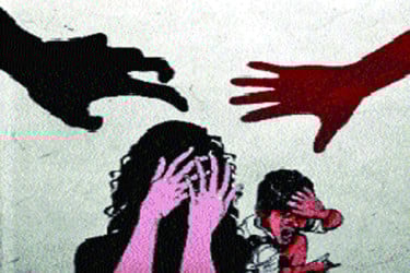 নারী-শিশু নির্যাতন বেড়েছে খুলনায়