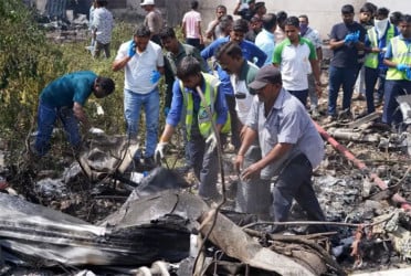 ভারতে বিমান দুর্ঘটনায় প্রধান উপদেষ্টার শোক