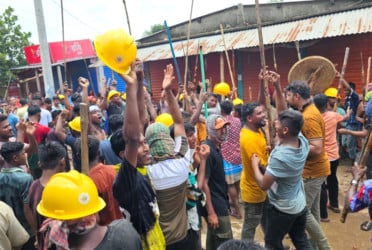 সরাইলে দুই পক্ষের সংঘর্ষে আহত শতাধিক