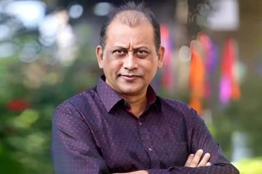 নাট্যকার সমু চৌধুরীর গামছা পরা ছবি ভাইরালের বিষয়ে যা জানা গেল