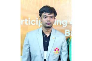 এশিয়ান জুনিয়র দাবায় চ্যাম্পিয়ন