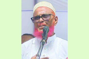 আগে আদালত চলত দলীয় রাজনীতিতে