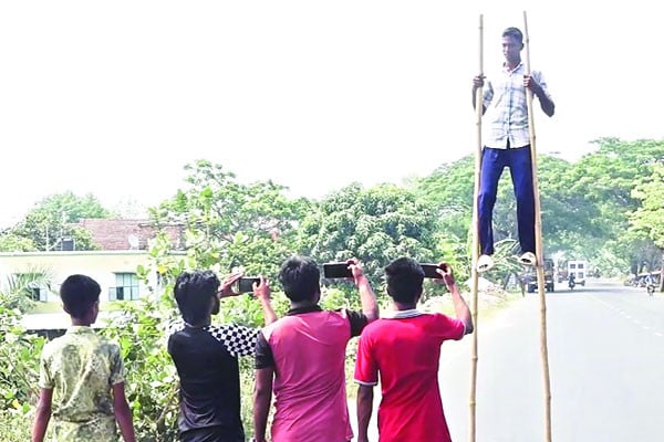 অন্যরকম কীর্তি
