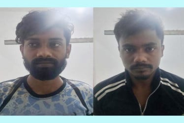 ৩০০ লিটার মদসহ দুই তরুণ গ্রেফতার