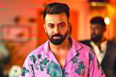 সমালোচনার মুখে টাকা ফেরত দিলেন শাকিব