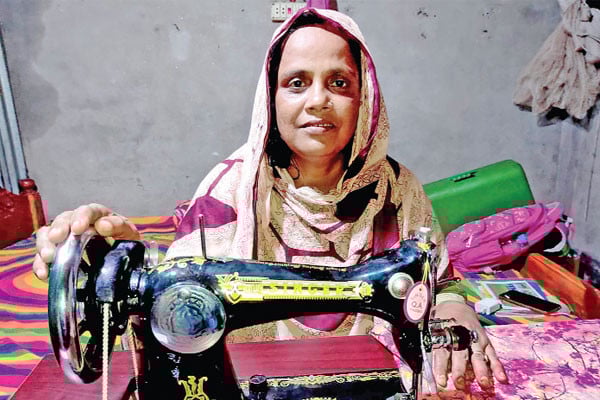 রুটি-রুজির নিশ্চয়তা পেয়েছেন মিলি