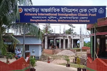 আখাউড়া সীমান্তে গরু নিয়ে যায় বিএসএফ, ফেরত আনল বিজিবি