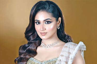 নাটক-সিনেমায় অনবদ্য তাসনিয়া ফারিণ