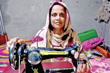 রুটি-রুজির নিশ্চয়তা পেয়েছেন মিলি