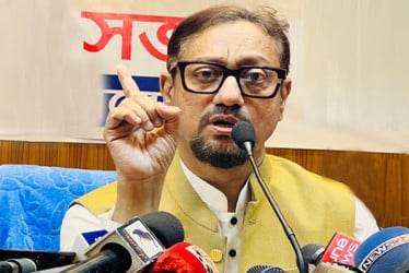 পতেঙ্গা সমুদ্র সৈকতকে কেউ অসুন্দর করলে ব্যবস্থা: চসিক মেয়র