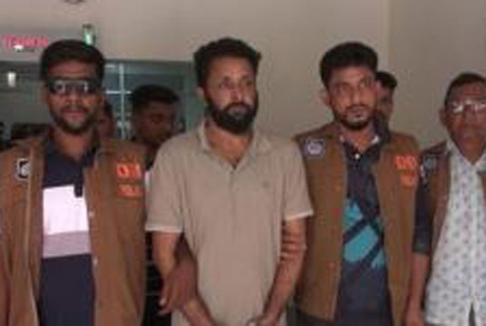 লালপুরে আওয়ামী লীগ নেতা হত্যার প্রধান আসামি গ্রেফতার