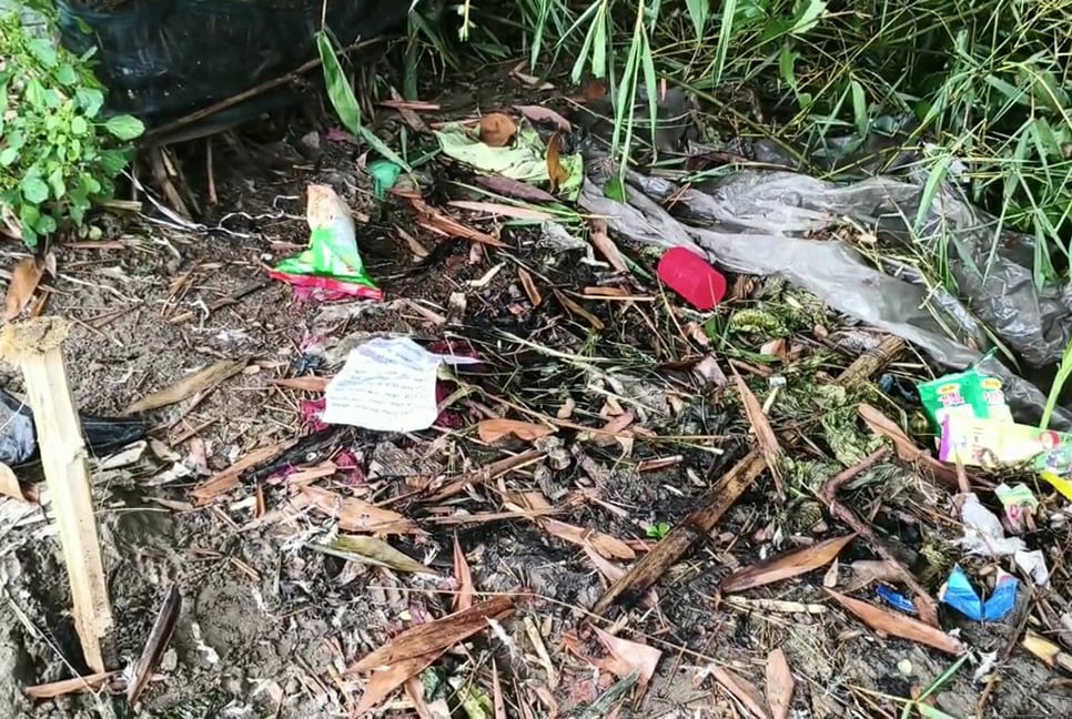 মেহেরপুরে বোমা সদৃশ বস্তু ও চিরকুট উদ্ধার