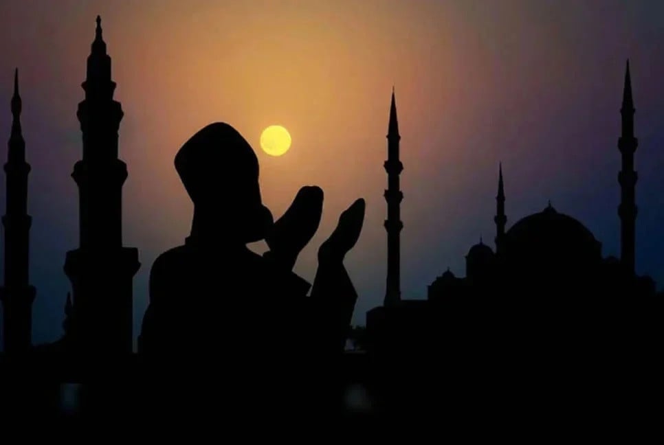 মূল্যবান সময়ে দোয়া করুন