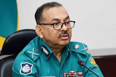 কর্মদিবসে সড়কে সমাবেশ না করতে ডিএমপি কমিশনারের অনুরোধ