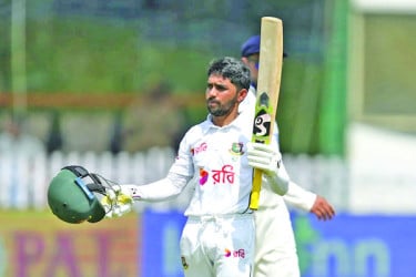 টেস্টে বাংলাদেশের সর্বোচ্চ সেঞ্চুরি মুমিনুলের
