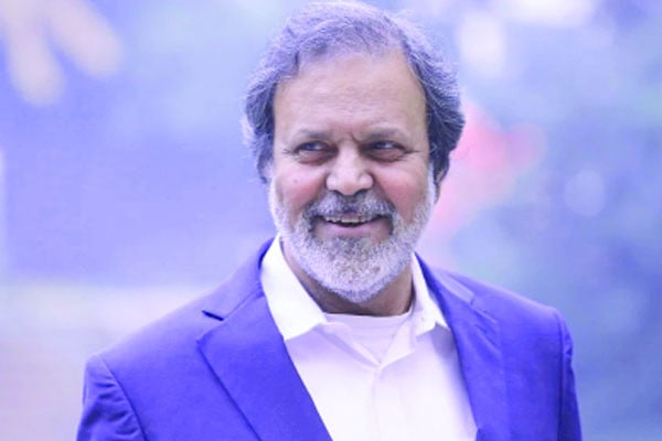 তারিক আনামে মুুগ্ধতা