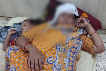 ঘাট দখল নিয়ে বিরোধ, নারী জেলে মারধরের শিকার