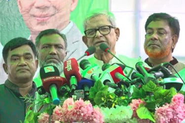 দখল-চাঁদাবাজি করলে আপনিও আওয়ামী লীগ হয়ে গেলেন: মির্জা ফখরুল