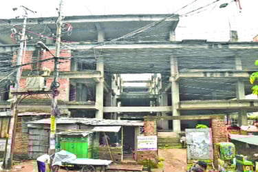 বিনিয়োগ করে বেকায়দায় মানুষ