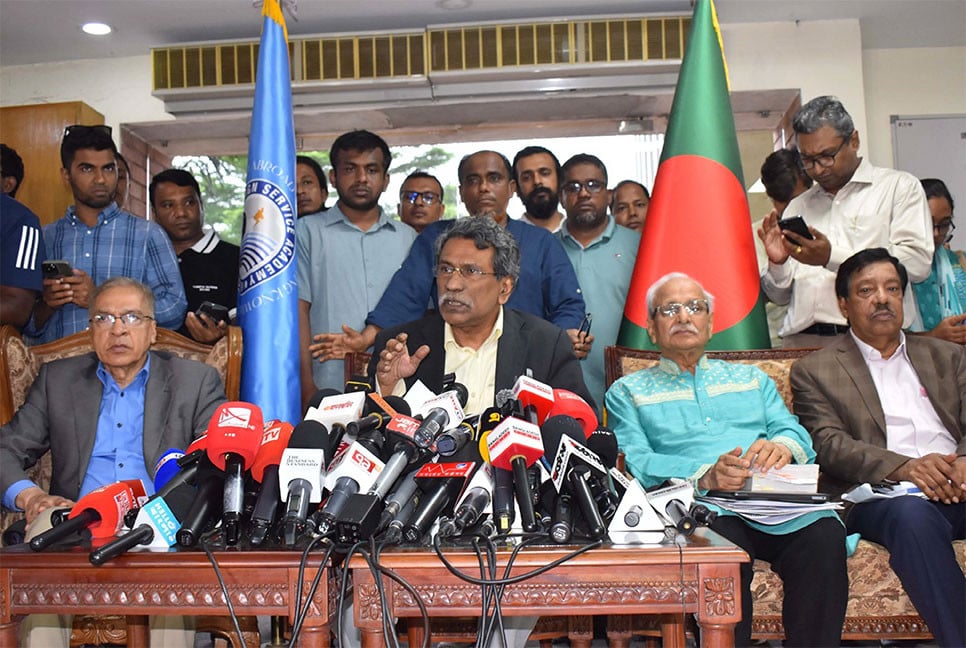 প্রায় সকল দলই রাষ্ট্রপতি নির্বাচন পদ্ধতি পরিবর্তনে আগ্রহী : আলী রীয়াজ