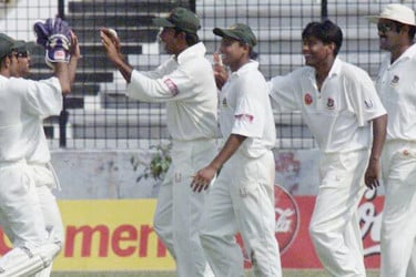 টেস্ট মর্যাদা প্রাপ্তির ২৫ বছর: স্মরণীয় আয়োজনে অভিষেক দলের সংবর্ধনা