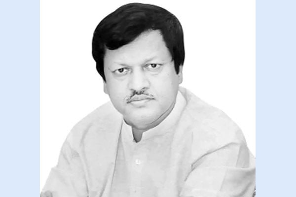 রাজনৈতিক অনিশ্চয়তা কি কেটেছে