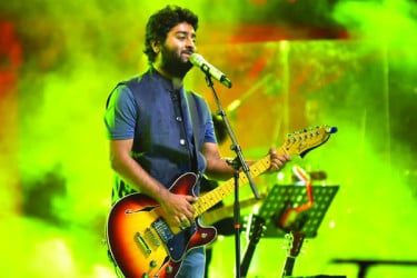 ৪০ টাকায় অরিজিৎ সিংয়ের আয়োজন