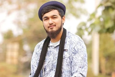 সেই ছাত্রীকে কারাগারে বিয়ে করলেন নোবেল