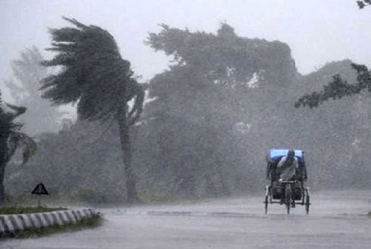 ১০ জেলায় ঝড়ের শঙ্কা