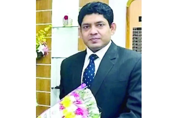 শরীয়তপুরের ডিসি আশরাফ ওএসডি
