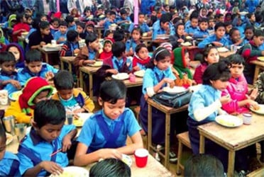 আগামী মাস থেকে ৩৩ লাখ শিশু পাবে দুপুরের খাবার