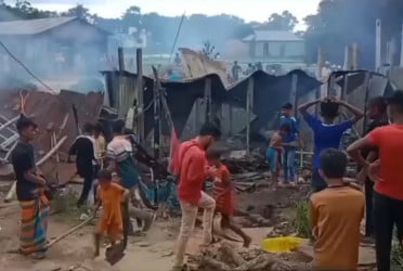 সরাইলে মাদক বিক্রির অভিযোগে বাড়িতে আগুন
