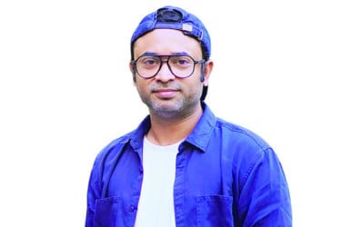 চেয়েছিলাম শুধুই লেখক হতে অথচ হয়ে গেলাম নির্মাতা