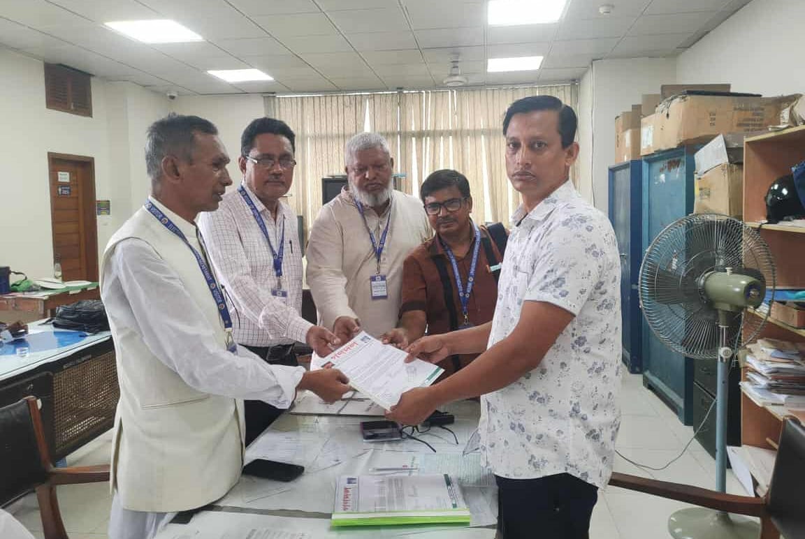 উদীয়মান চাঁদ প্রতীকে নিবন্ধন চেয়ে ইসিতে গণদলের আবেদন জমা