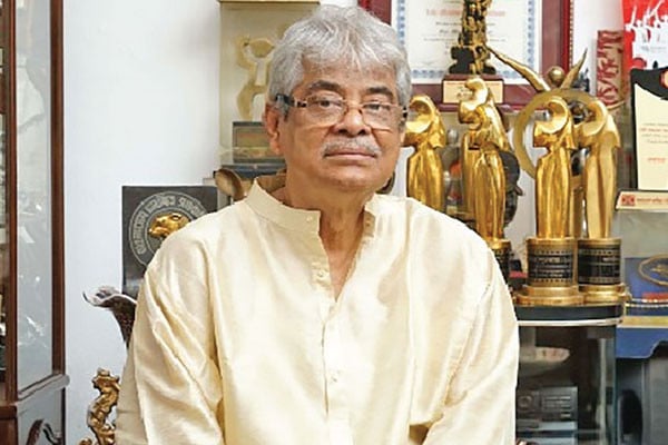 রাজ্জাকের হাসি আর থামে না