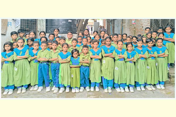শিক্ষার আলো জ্বালাতে কাজ করছে বসুন্ধরা গ্রুপ