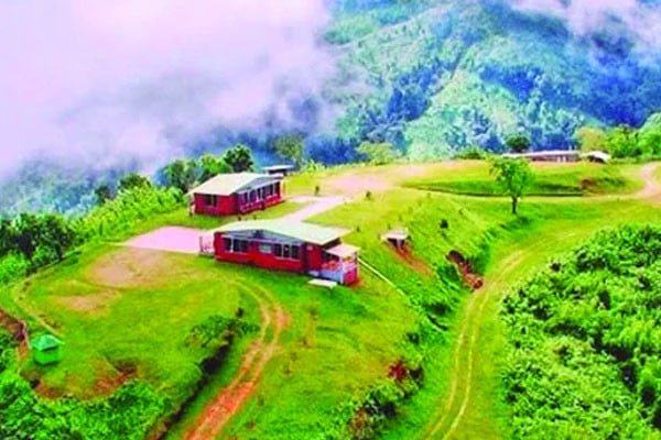 পর্যটন স্পটে হুমকিতে নারীর গোপনীয়তা