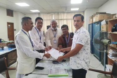 উদীয়মান চাঁদ প্রতীকে নিবন্ধন চেয়ে ইসিতে গণদলের আবেদন জমা