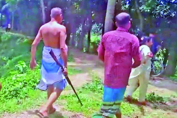 প্রবাসীকে গুলি করে হত্যার হুমকি বিএনপি নেতার