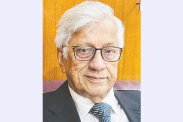 যাঁরা দেশে বিনিয়োগ করেছেন তাঁদের সহায়তা দিতে হবে