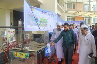 গাকৃবিতে সেমিনার ও যন্ত্রপাতি প্রদর্শনী মেলা অনুষ্ঠিত