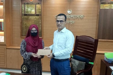 ঢাকা বিশ্ববিদ্যালয়ে ভর্তিতে ডিসির সহায়তা পেল ৩ শিক্ষার্থী