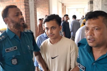 ধর্ষণ মামলায় টিকটকার প্রিন্স মামুনের বিচার শুরু