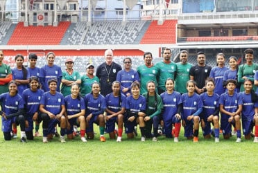 তিন পরিবর্তন এনে দল ঘোষণা করেছে বাংলাদেশ